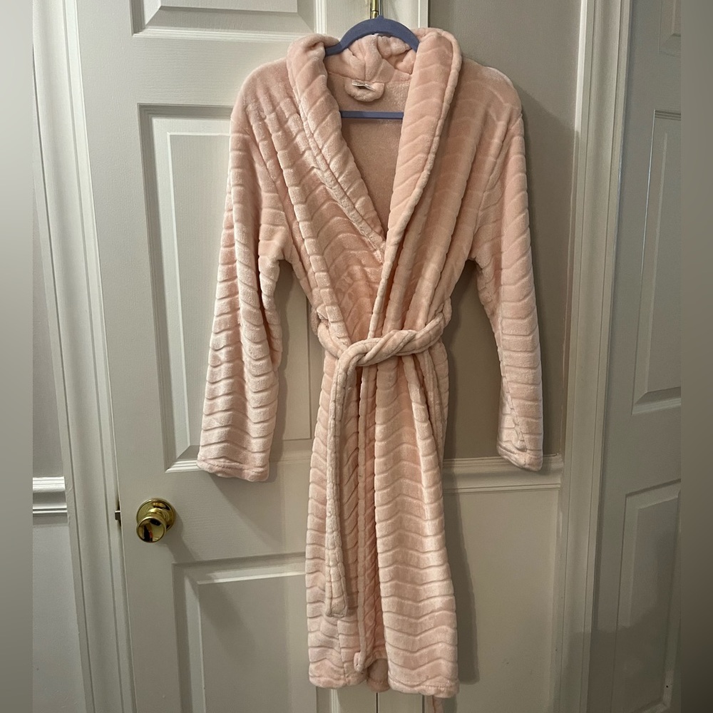 Pink Bath Robe - Picture 3 of 5